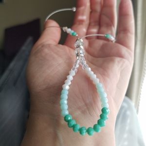 Swarovski Elements Mint Green & Alabaster White Teardrop Wire Necklace NWT